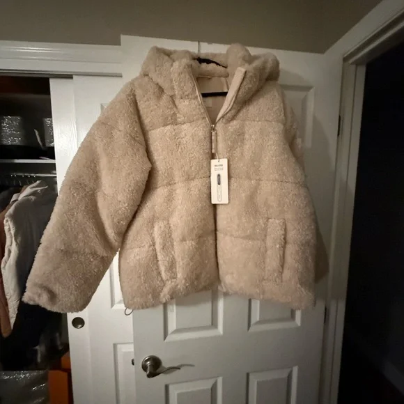 NWT‼️Sherpa All-Weather Puffer Jacket - Picture 1 of 7